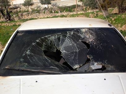 באדיבות בצלם