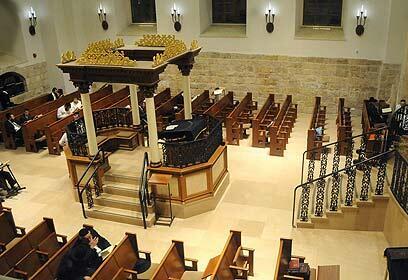 רומן יאנושבסקי