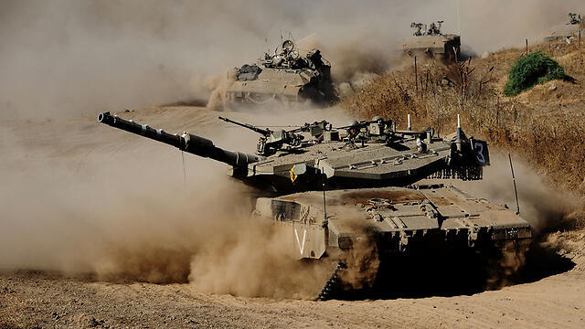 IDF tanks in the Golan Heights (צילום: דובר צה"ל) IDF tanks in the Golan Heights