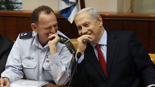 Locker, left, while he was the prime minister's military secretary (Photo: GettyImages)
