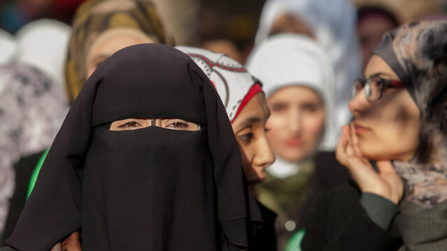 Palestinian women in Nablus. One cannot leave the city without a sense of frustration over the huge missed opportunity both sides are living in (Photo: Ohad Zwigenberg)