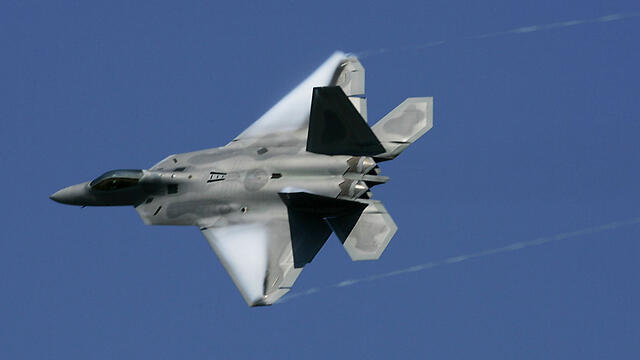 US-made F-22 fighter plane (Photo: gettyimages) (צילום: gettyimages) US-made F-22 fighter plane (Photo: gettyimages)