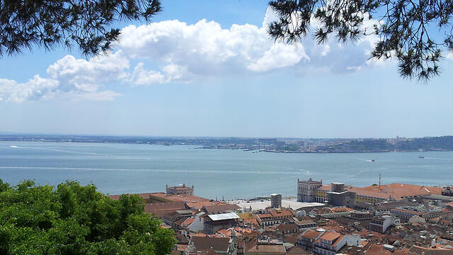 Lisbon (Photo: Ziv Reinstein)