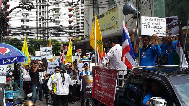 In Bangkok (Photo: Ilon Weissman)