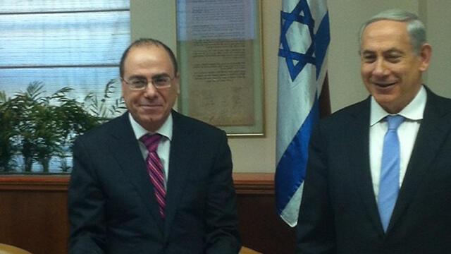 Interior Minister Silvan Shalom and Prime Minister Benjamin Netanyahu.