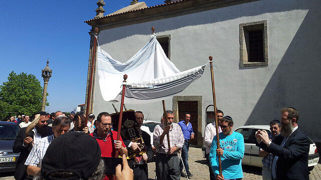 Descendants of Jews who were forced to convert in Trancoso, Portugal (Photo: Yitzchak Chesler)