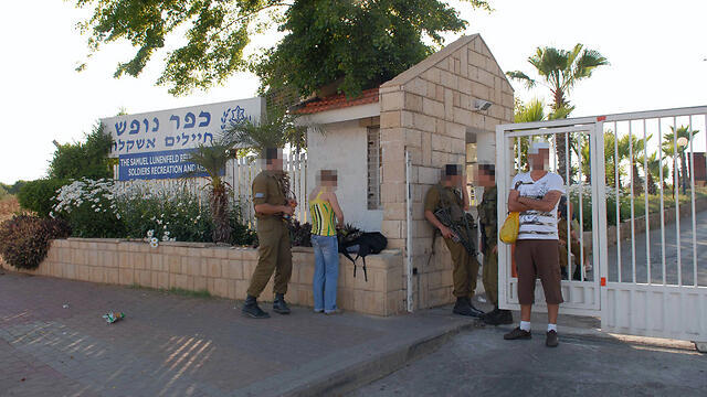 Кфар ха-нофеш в Ашкелоне. Фото: Ави Роках (צילום: אבי רוקח) Кфар ха-нофеш в Ашкелоне. Фото: Ави Роках