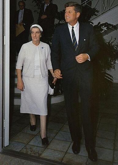 Голда Меир и Джон Кеннеди 