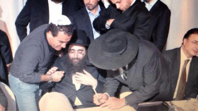 Arbiv, left, with Pintonullnull Arbiv, left, with Pinto