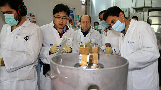 IAEA inspectors visit Iran's Natanz nuclear reactor (Photo: AP/File)