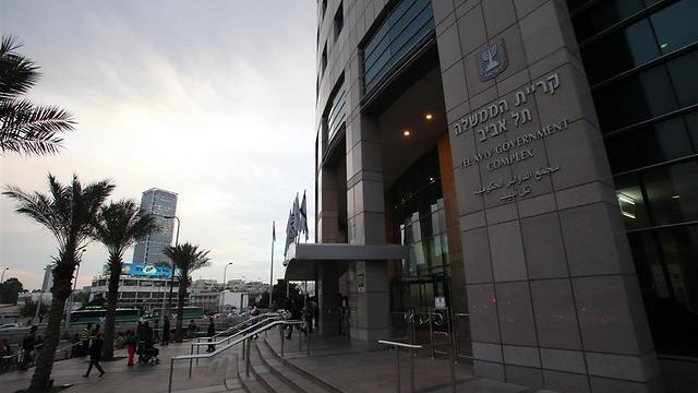 "Кирьят ха-мемшала" в Тель-Авиве. Фото: Ярон Бреннер (צילום: ירון ברנר) "Кирьят ха-мемшала" в Тель-Авиве. Фото: Ярон Бреннер