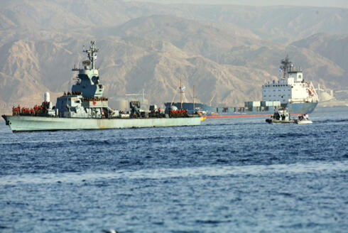 Israeli Navy ships entering Eilat Port after accompanying Klos C weapons ship (Photo: Motti Kimchi) (צילום: מוטי קמחי) Israeli Navy ships entering Eilat Port after accompanying Klos C weapons ship (Photo: Motti Kimchi)
