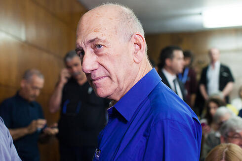 Former Prime Minister Ehud Olmert before his sentencing in court. (Photo: Yotam Ronen)