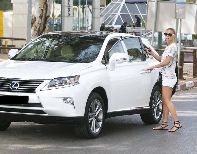 Car for publicity (Photo: Lem and Litz Studio) (צילום: לם וליץ סטודיו) Car for publicity (Photo: Lem and Litz Studio)