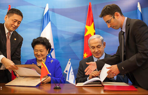 Netanyahu and Chinese Vice Premier Liu Yandong at a joint press conference in Jerusalem (Photo: Emil Salman)