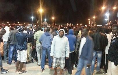 חולות מיטות מחסור (Anwar) חולות מיטות מחסור