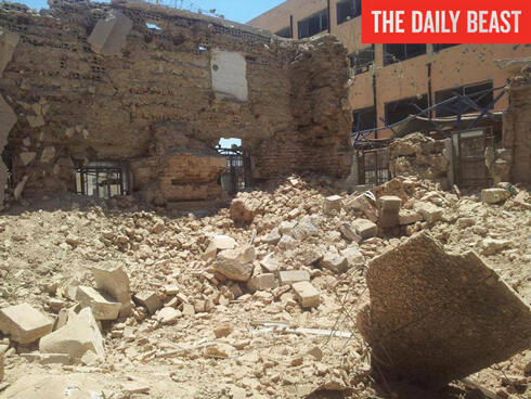 The Jobar synagogue in ruins