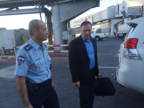 Danino at Ben Gurion Airport upon his return to Israel (Photo: Meir Turjeman) (צילום: מאיר תורג'מן) Danino at Ben Gurion Airport upon his return to Israel (Photo: Meir Turjeman)