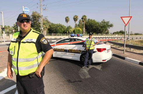 Highway 57 closed for traffic due to clashes (Photo: Ido Erez)