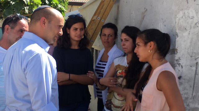 Bennett meets with students in Ashkelon during the operation.nullnull Bennett meets with students in Ashkelon during the operation.