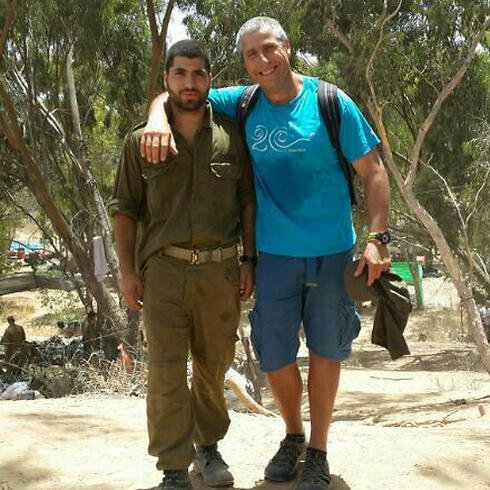 Ofer and Oz Mandelovitznullnull Ofer and Oz Mandelovitz