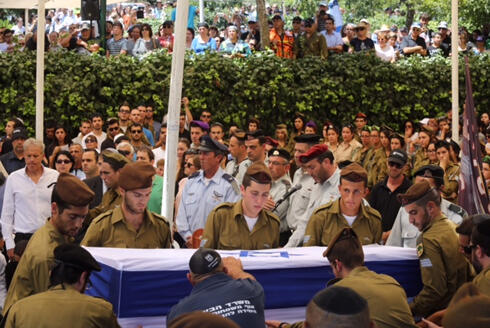 Funeral for Max Steinberg (Photo: Gil Yohanan) (צילום: גיל יוחנן) Funeral for Max Steinberg (Photo: Gil Yohanan)