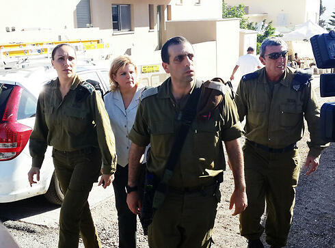 Maj.-Gen. Orna Barbivai arrives at the Shaul family home (Photo: Gil Nechushtan)