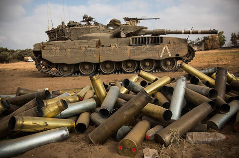 IDF tank and spent ammunition on the Gaza border (Photo: Getty Images)