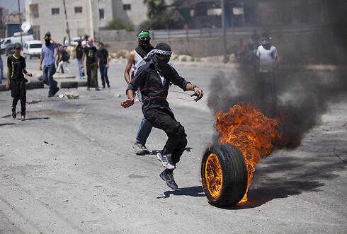 Rioting in the West Bank (Archive: AP)