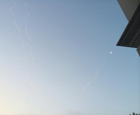 Interception above Herzliya (Photo: Emanuelle Levav) (צילום: עמנואל לבב) Interception above Herzliya (Photo: Emanuelle Levav)