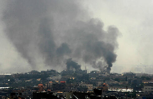 Smoke from Gaza during Black Friday (Photo: MCT)