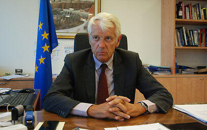 אנדרו סטנדלי שגריר ה איחוד ה אירופי בישראל (The Media Line Photos/Dudi Saad) אנדרו סטנדלי שגריר ה איחוד ה אירופי בישראל