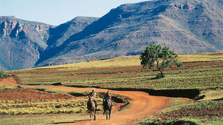 במשעולי לסוטו. הטופוגרפיה מקשה על הפיתוח