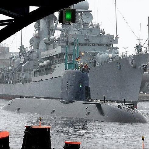 Israel's newly acquired submarine in a departure ceremony in Germany. (Photo: IDF Spokesperson's Unit) (צילום: דובר צה"ל) Israel's newly acquired submarine in a departure ceremony in Germany. (Photo: IDF Spokesperson's Unit)