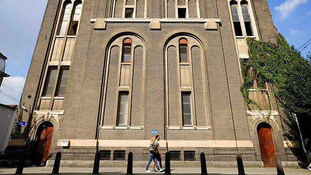 בלגיה בריסל בית כנסת הצתה שכונת אנדרלכט (צילום: EPA) בלגיה בריסל בית כנסת הצתה שכונת אנדרלכט