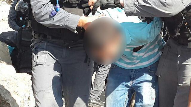 ירושלים הר הבית מחאה הפגנה על הגבלת כניסה ל מסגד אל-אקצה מסגד שוטרים משטרה