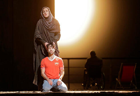 Met production of 'Death of Klinghoffer' (Photo: AP) (צילום: AP) Met production of 'Death of Klinghoffer' (Photo: AP)