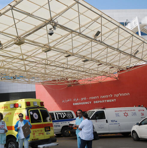 Больница "Асаф ха-Рофе". Фото: Ярон Бреннер (צילום: ירון ברנר) Больница "Асаф ха-Рофе". Фото: Ярон Бреннер