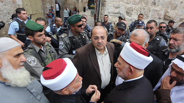 Tibi at Temple Mount during tensions