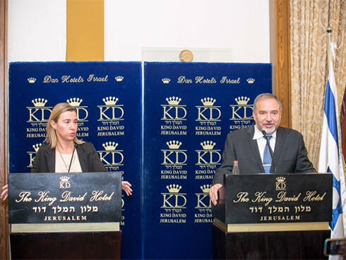 Mogherini with Lieberman, Friday (Photo: Noam Moskovitz) (צילום: נועם מוסקוביץ׳) Mogherini with Lieberman, Friday (Photo: Noam Moskovitz)