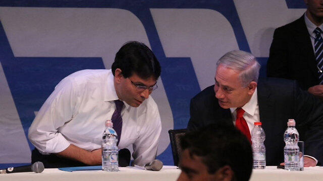 Danon (L) and PM Netanyahu competed for leadership of the Likud party in 2014 (צילום: מוטי קמחי) Danon (L) and PM Netanyahu competed for leadership of the Likud party in 2014