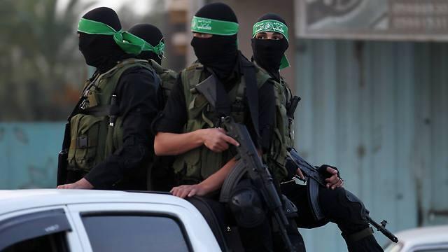 חמאס הפגנה אנטי-ישראל עזה (צילום: AFP) חמאס הפגנה אנטי-ישראל עזה