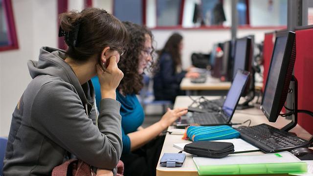 В Еврейском университете. Фото: Охад Цвайгенберг (צילום: אוהד צויגנברג) В Еврейском университете. Фото: Охад Цвайгенберг