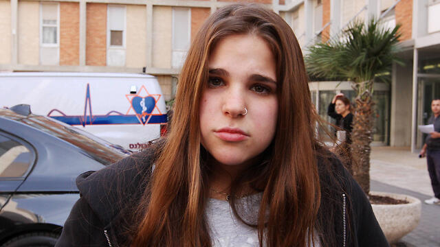 Yafa Rotman outside the hospital (Photo: Ido Erez) (צילום: עידו ארז) Yafa Rotman outside the hospital (Photo: Ido Erez)