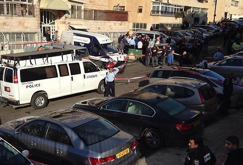 The site of the attack is secured (Photo: Shlomi Cohen)