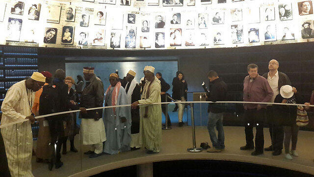 The Imams from Senegal at Yad Veshem Holocaust museum in Jerusalem. (Photo: Yoav Katz) (צילום: יואב כץ) The Imams from Senegal at Yad Veshem Holocaust museum in Jerusalem. (Photo: Yoav Katz)
