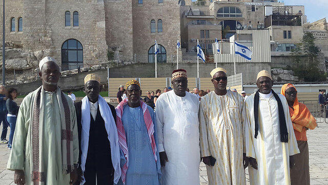The Senegalese Imams pose in Jerualem. (Photo: Yoav Katz) (צילום: יואב כץ) The Senegalese Imams pose in Jerualem. (Photo: Yoav Katz)