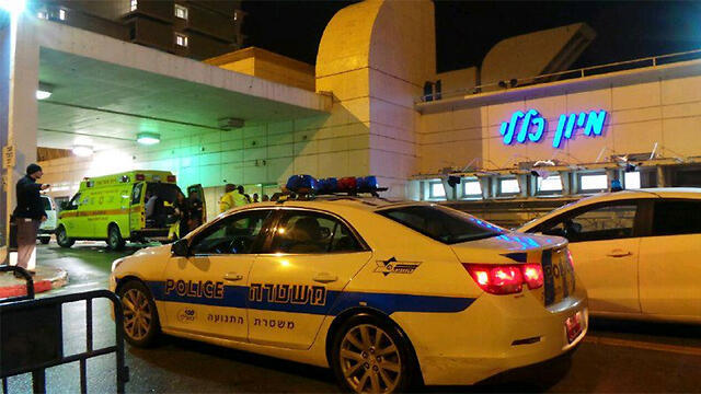 Приемный покой больницы "Вольфсон". Фото: Итай Блюменталь (צילום: איתי בלומנטל) Приемный покой больницы "Вольфсон". Фото: Итай Блюменталь