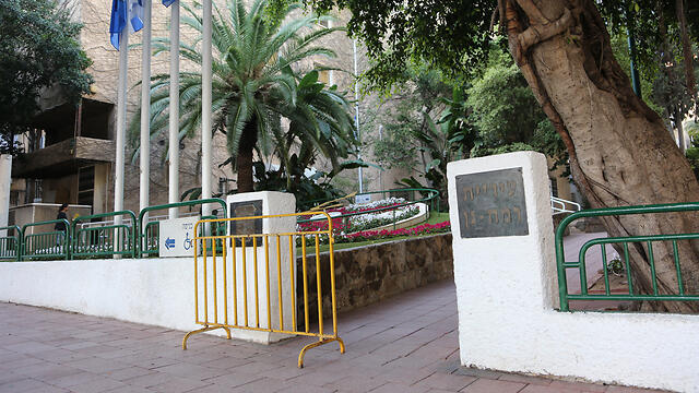 Ramat Gan Municipality, Monday morning (Photo: Yaron Brenner) (צילום: ירון ברנר) Ramat Gan Municipality, Monday morning (Photo: Yaron Brenner)