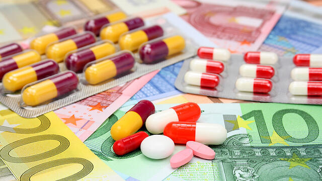 Корзина лекарств. Фото: shutterstock (צילום: shutterstock) Корзина лекарств. Фото: shutterstock